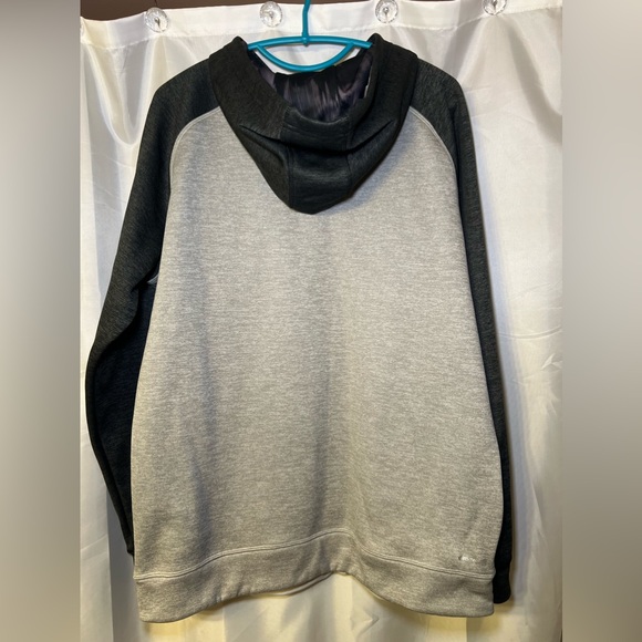 Adidas Climawarm men’s hoodie size xl. Grey and black. Washed but never worn! - Picture 4 of 7